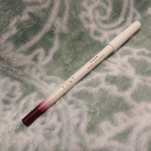 TYNT Pinot noir eyeliner - Picture 1 of 1